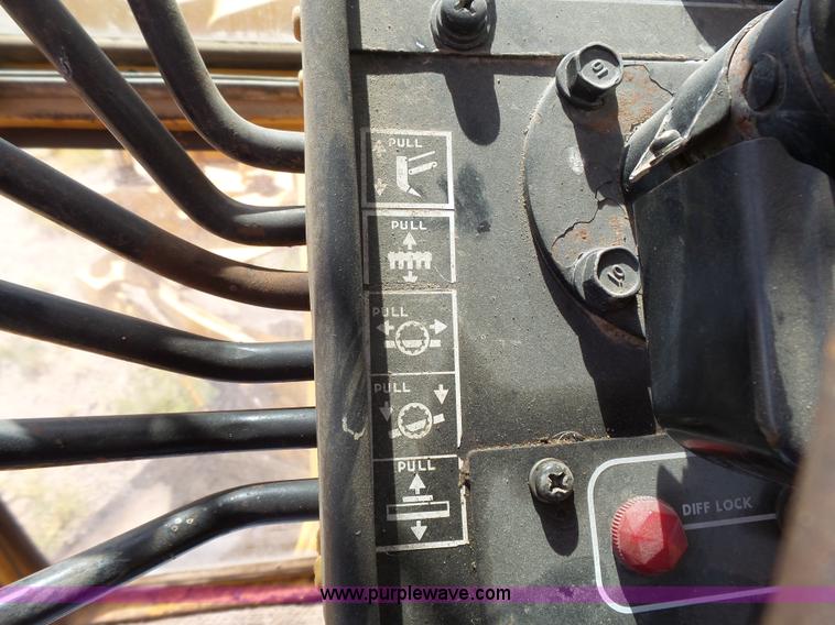 image for item DA2762 1985 Mitsubishi MG500 motor grader