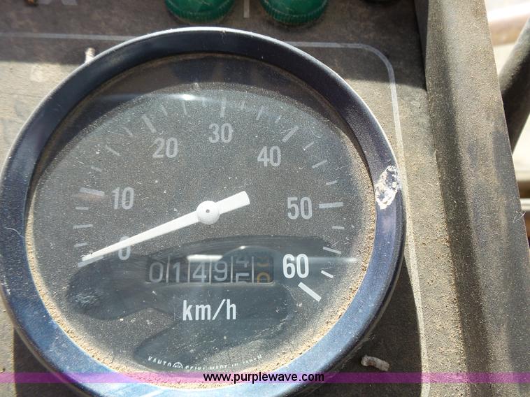 image for item DA2762 1985 Mitsubishi MG500 motor grader