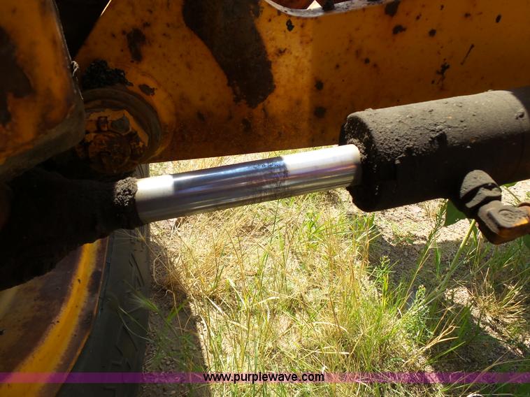 image for item DA2762 1985 Mitsubishi MG500 motor grader