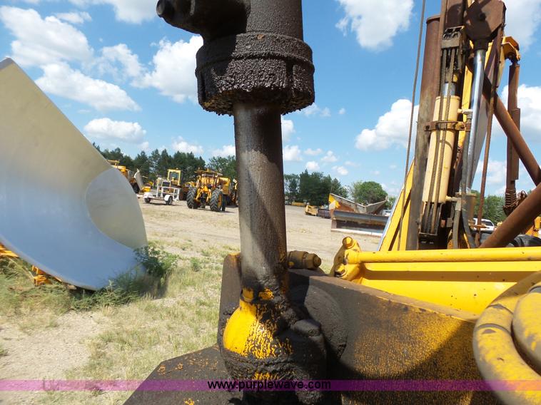 image for item DA2762 1985 Mitsubishi MG500 motor grader