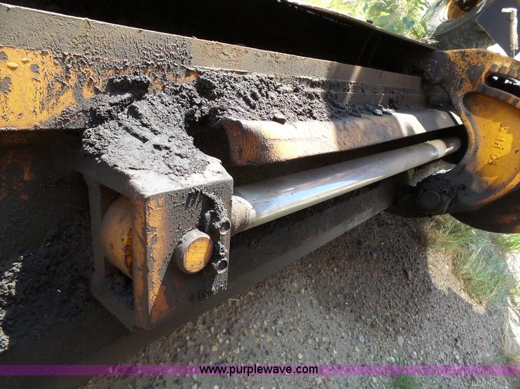 image for item DA2762 1985 Mitsubishi MG500 motor grader