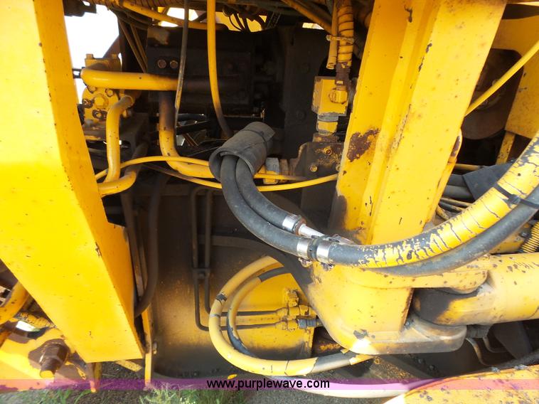 image for item DA2762 1985 Mitsubishi MG500 motor grader