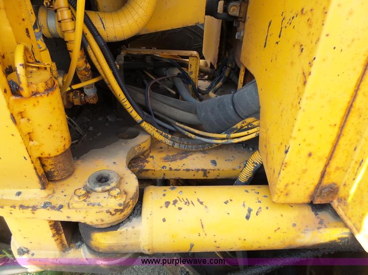 image for item DA2762 1985 Mitsubishi MG500 motor grader