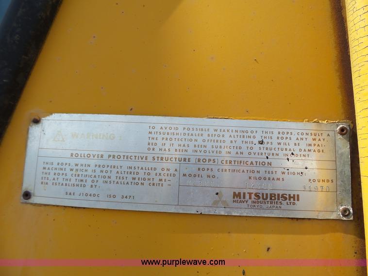 image for item DA2762 1985 Mitsubishi MG500 motor grader