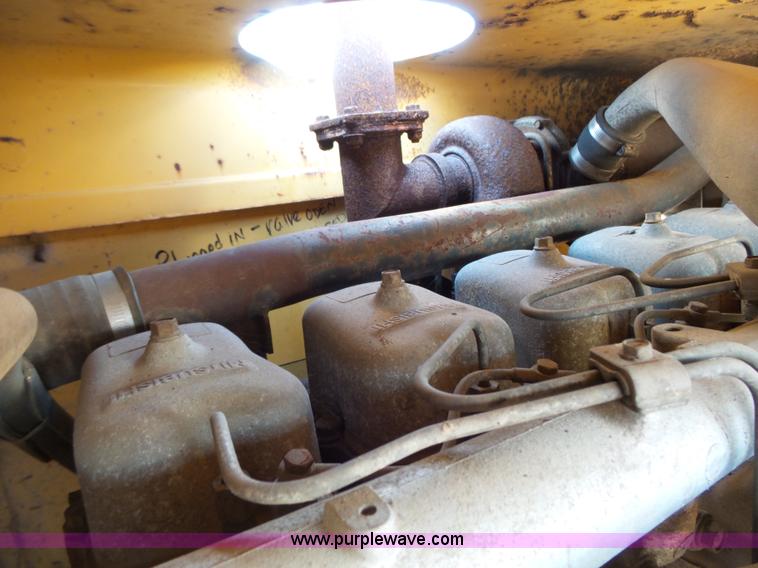 image for item DA2762 1985 Mitsubishi MG500 motor grader