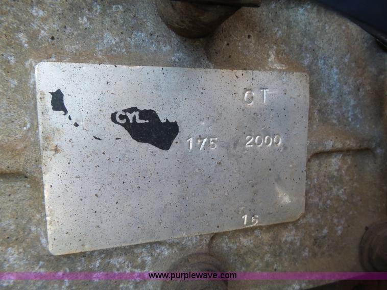 image for item DA2762 1985 Mitsubishi MG500 motor grader