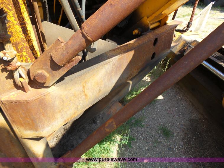 image for item DA2762 1985 Mitsubishi MG500 motor grader