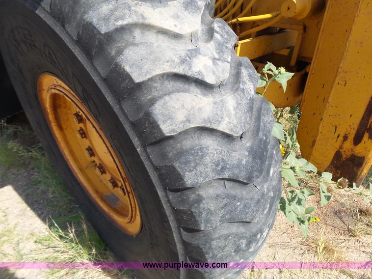 image for item DA2762 1985 Mitsubishi MG500 motor grader