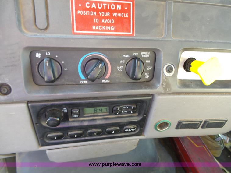 image for item DA2767 2000 Sterling L7501 flatbed truck