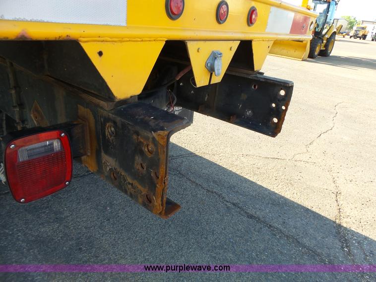 image for item DA2767 2000 Sterling L7501 flatbed truck