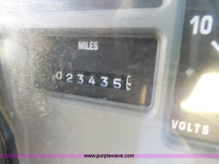 image for item DA2768 1993 International 4800 drilling rig truck