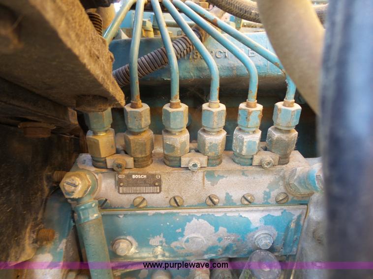 image for item DA2768 1993 International 4800 drilling rig truck