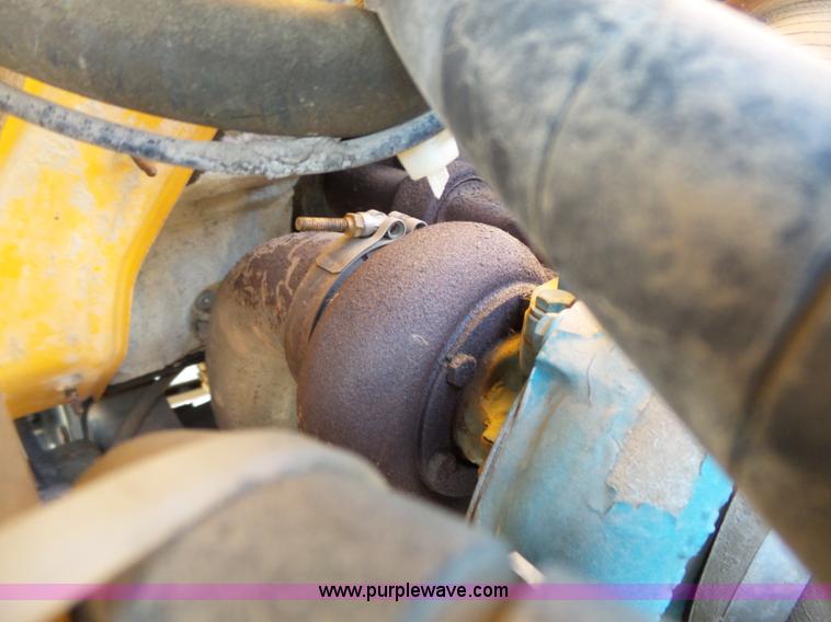 image for item DA2768 1993 International 4800 drilling rig truck