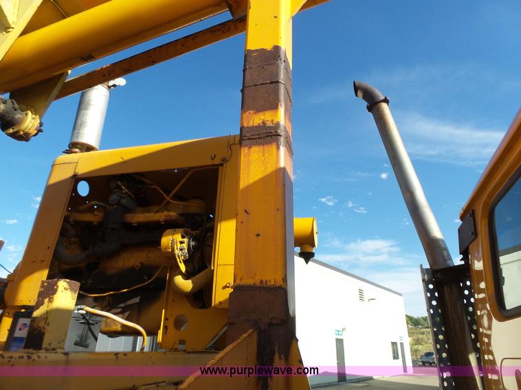 image for item DA2768 1993 International 4800 drilling rig truck