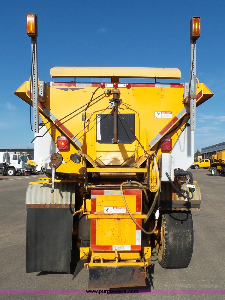 image for item DA2769 1987 Oshkosh P25261 dump truck