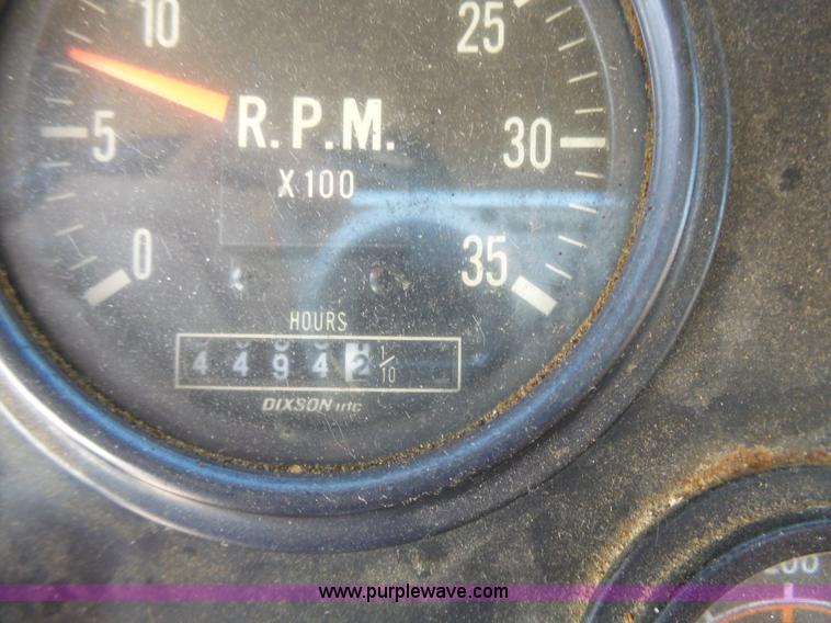 image for item DA2769 1987 Oshkosh P25261 dump truck