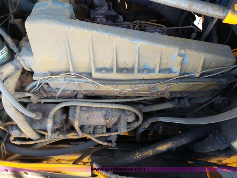 image for item DA2769 1987 Oshkosh P25261 dump truck