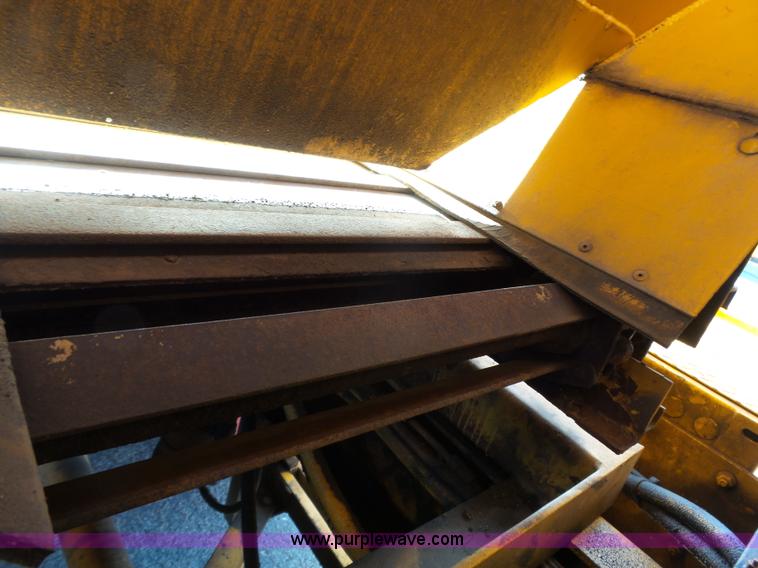 image for item DA2769 1987 Oshkosh P25261 dump truck