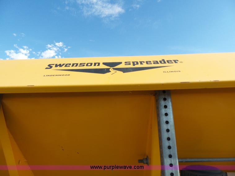 image for item DA2769 1987 Oshkosh P25261 dump truck