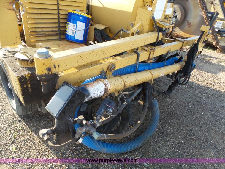 image for item DA2771 Rosco RA200 pot hole patcher