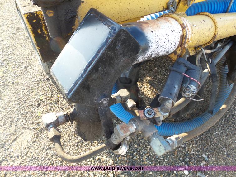 image for item DA2771 Rosco RA200 pot hole patcher