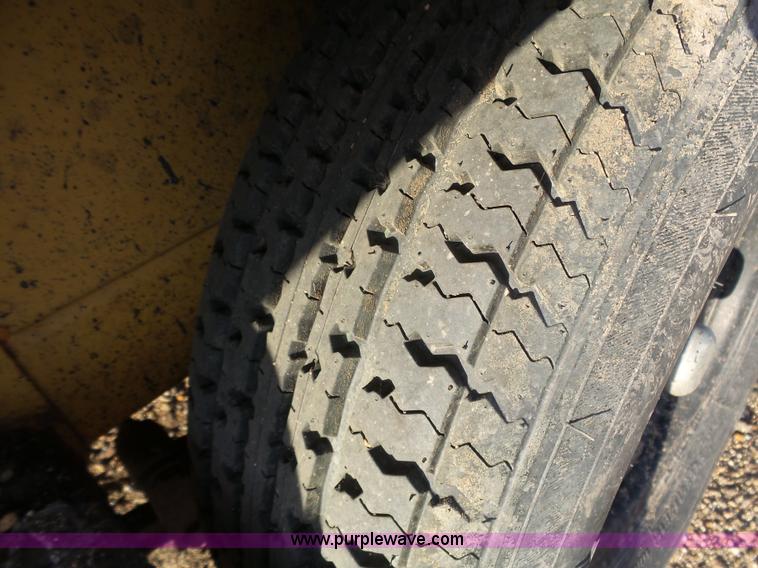 image for item DA2771 Rosco RA200 pot hole patcher