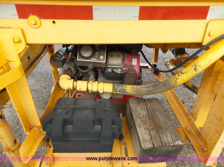 image for item DA2773 1957 Butler H9200 tank trailer