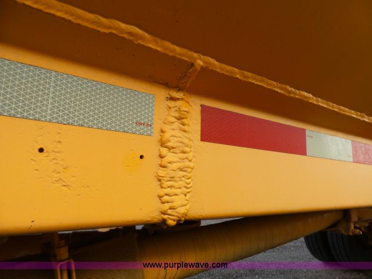 image for item DA2773 1957 Butler H9200 tank trailer