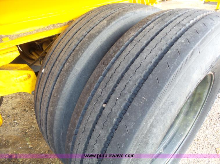 image for item DA2773 1957 Butler H9200 tank trailer