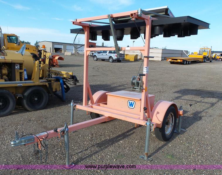 image for item DA2774 2005 Wanco arrowboard