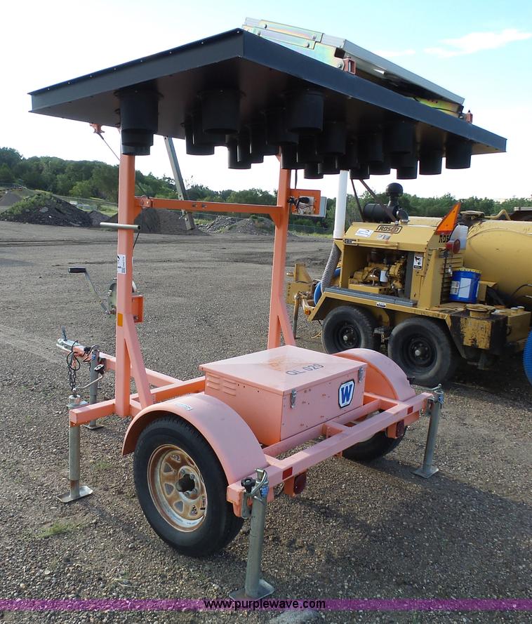 image for item DA2774 2005 Wanco arrowboard