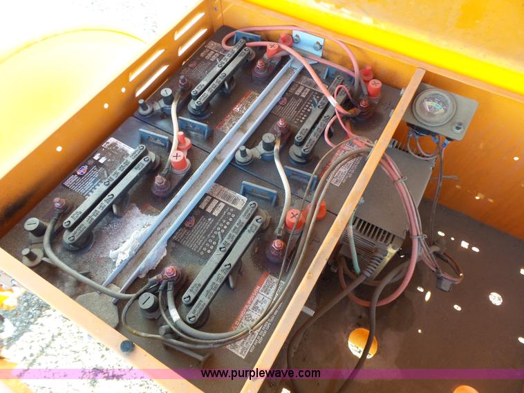 image for item DA2774 2005 Wanco arrowboard