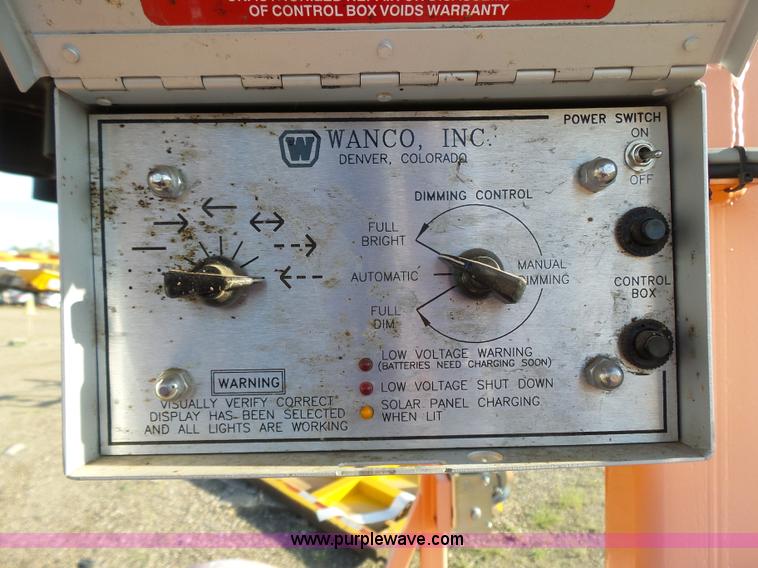 image for item DA2774 2005 Wanco arrowboard