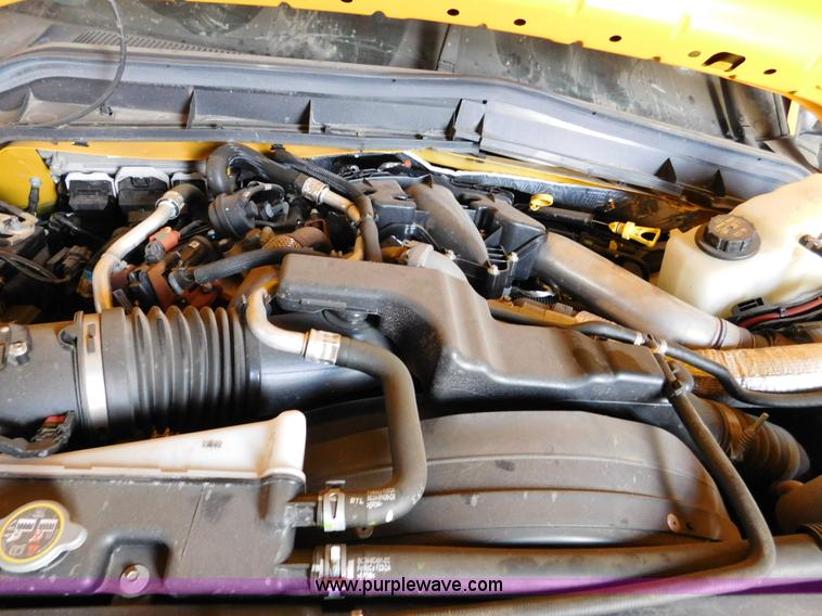 image for item DA2778 2013 Ford F550 SuperCab truck cab and chassis