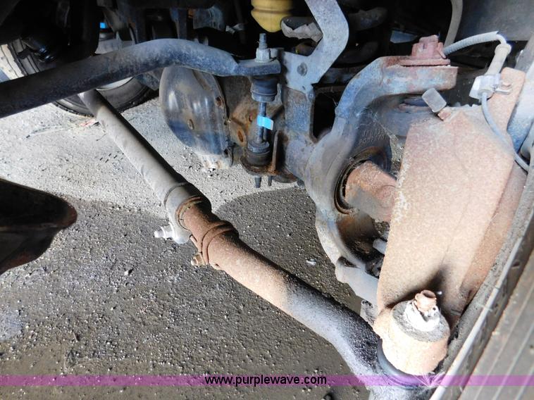 image for item DA2778 2013 Ford F550 SuperCab truck cab and chassis