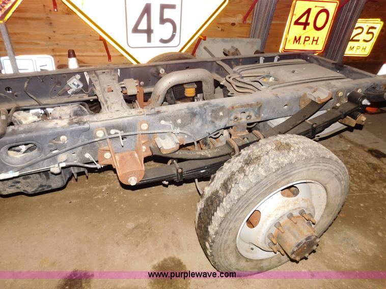 image for item DA2778 2013 Ford F550 SuperCab truck cab and chassis