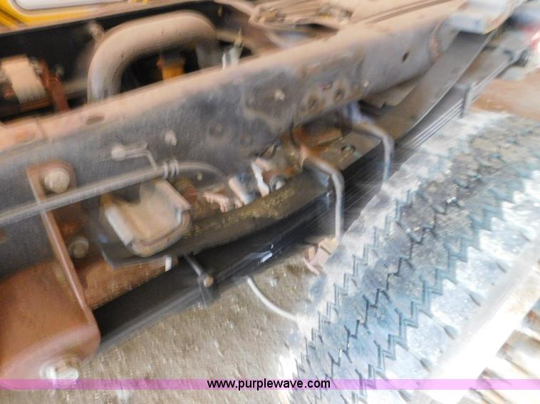 image for item DA2778 2013 Ford F550 SuperCab truck cab and chassis