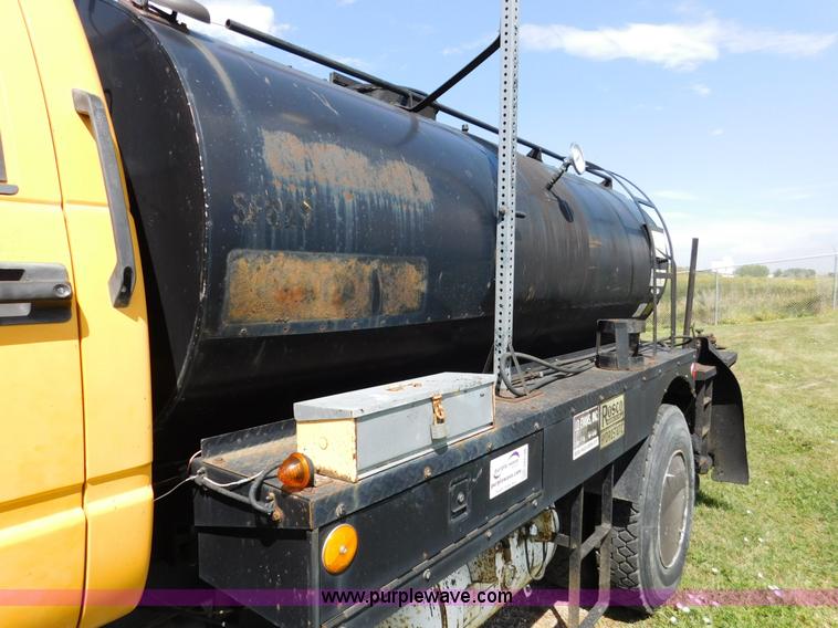 image for item DA2780 1990 GMC TopKick oil distributor truck