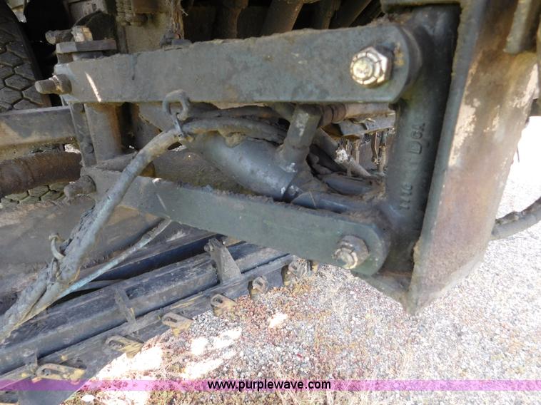 image for item DA2780 1990 GMC TopKick oil distributor truck