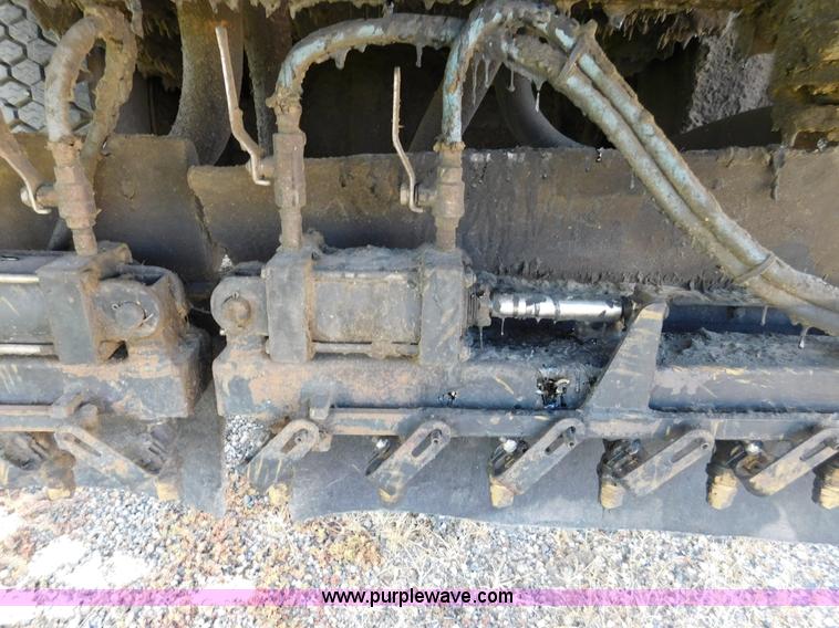 image for item DA2780 1990 GMC TopKick oil distributor truck