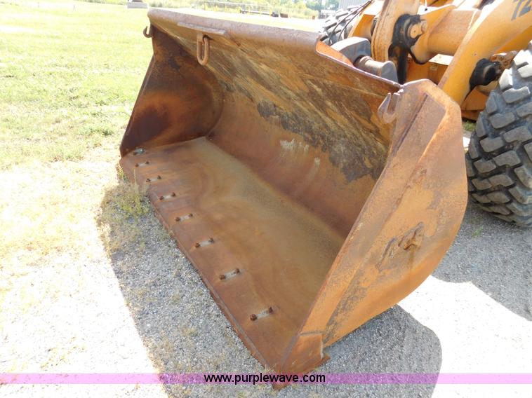 image for item DA2781 1997 Case 721B wheel loader