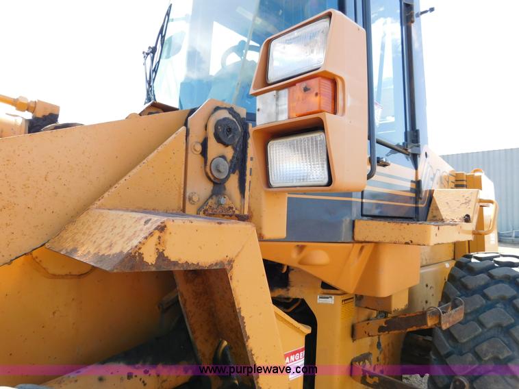 image for item DA2781 1997 Case 721B wheel loader