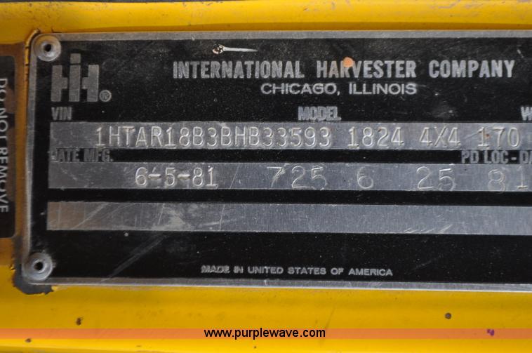 image for item G7430 1981 International 1824 drilling rig truck