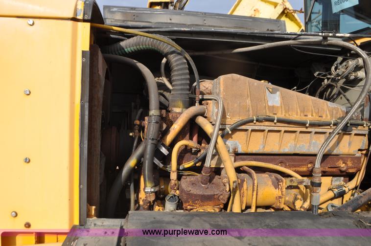 image for item G7431 1989 Oshkosh P25261 plow/spreader truck