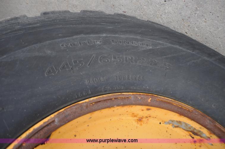 image for item G7431 1989 Oshkosh P25261 plow/spreader truck