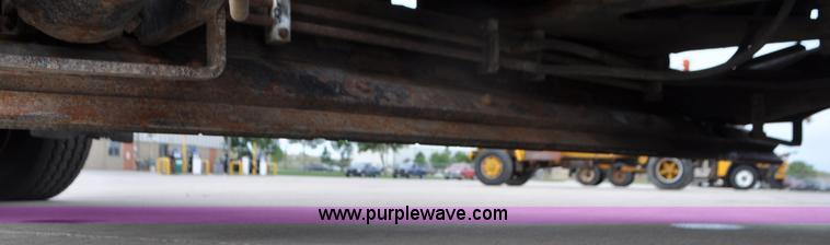 image for item G7432 1998 International 2554 dump truck