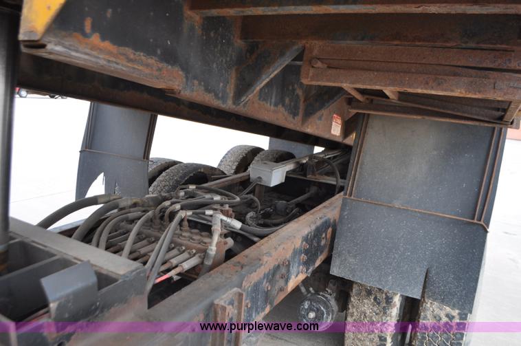 image for item G7432 1998 International 2554 dump truck