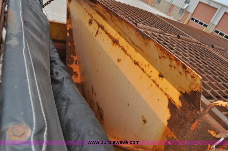 image for item G7432 1998 International 2554 dump truck