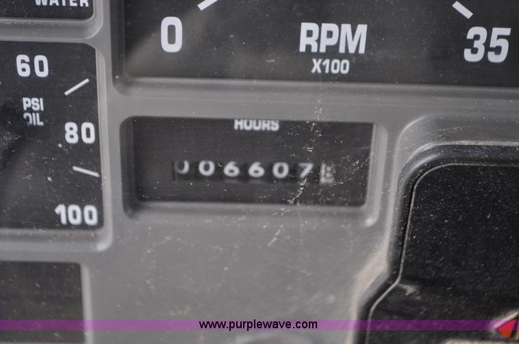 image for item G7433 1994 International 2574 dump truck