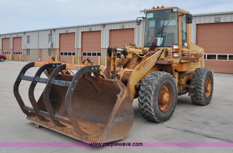 image for item G7434 1993 Case 621B wheel loader